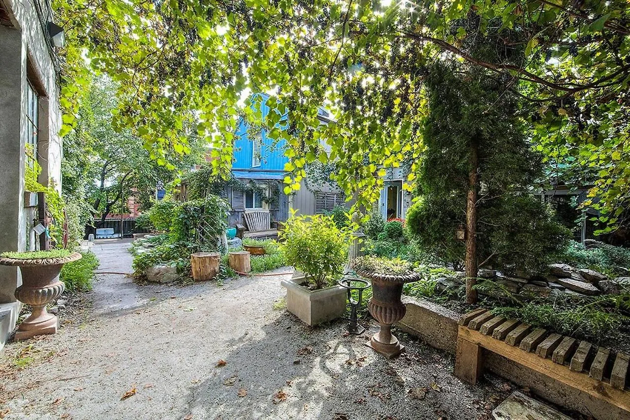 Unique Above Garage Loft Apartment Toronto